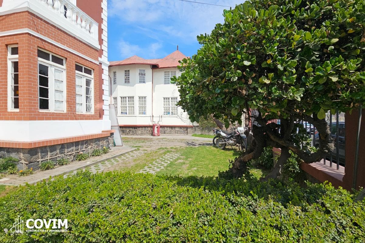 Casa Colonial en Venta en Yanahuara - 1