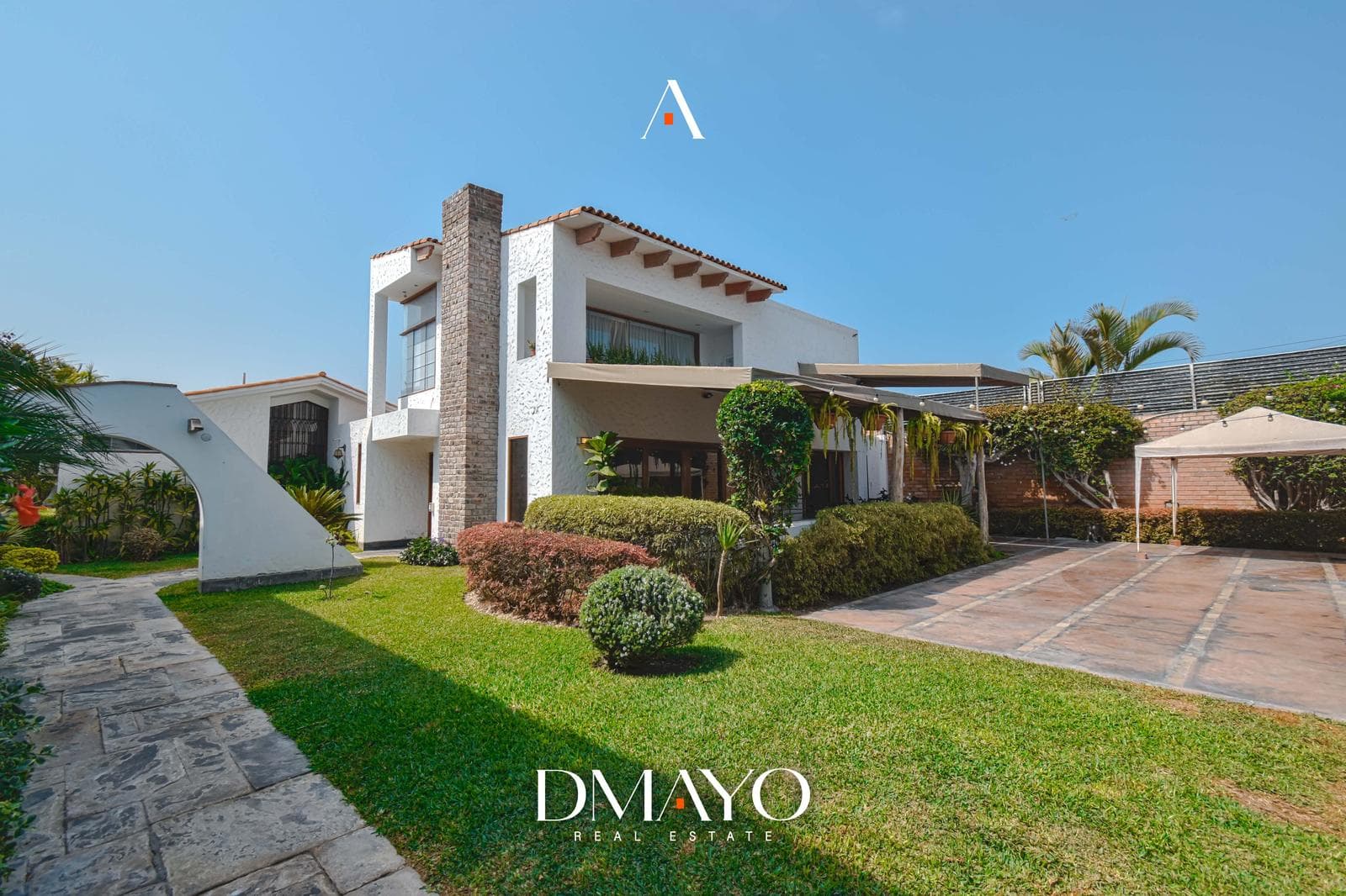 VENTA DE CASA CON 02 BUNGALOWS INDEPENDIENTES - 1