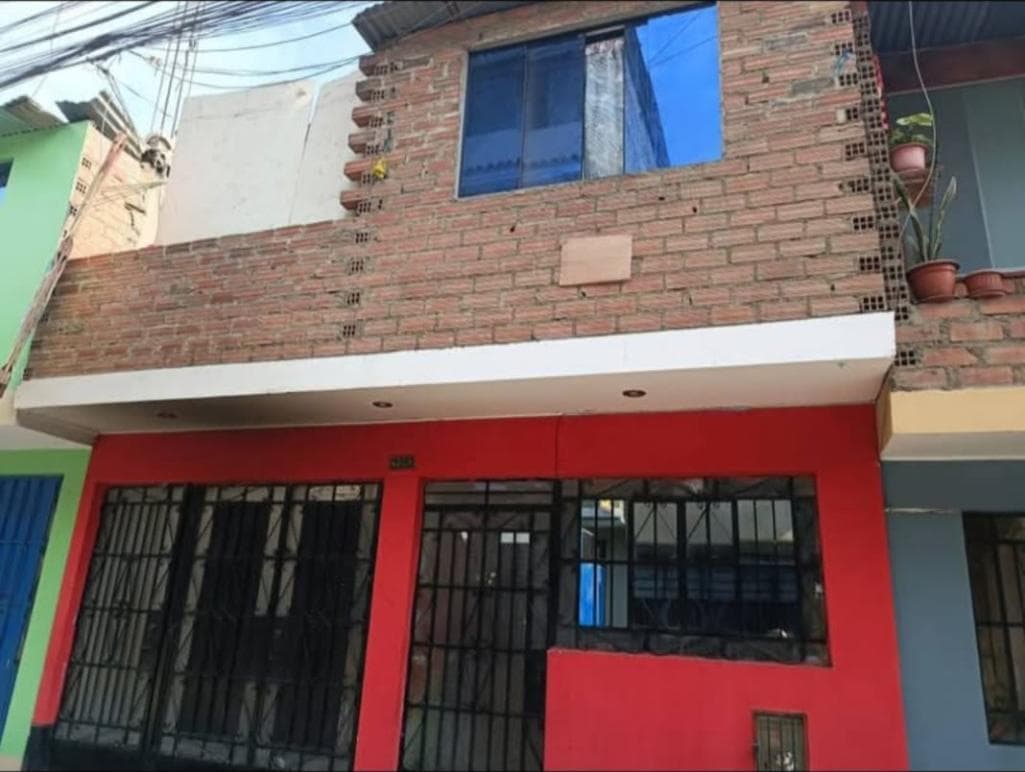 CASA EN VENTA EN MARISCAL ANDRES AVELINO CACERES. - SJL - 1