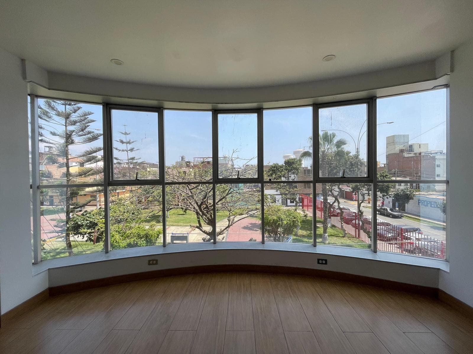 Alquiler departamento de 1 dormitorio frente a parque en Vipol Callao - 1