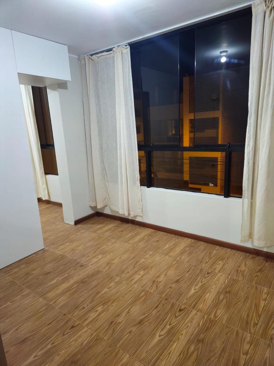 ALQUILER Mini Departamento en Surco cerca a la Av. Próceres - 1
