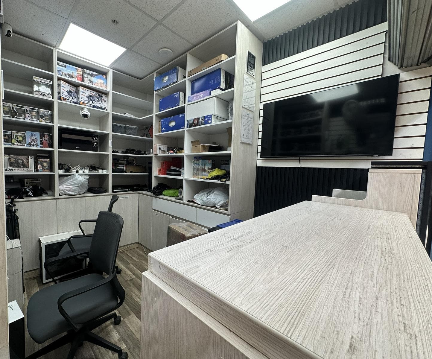 Local comercial de 9m2 en Plaza Tec Piso 2 (Cercado de Lima) - 1