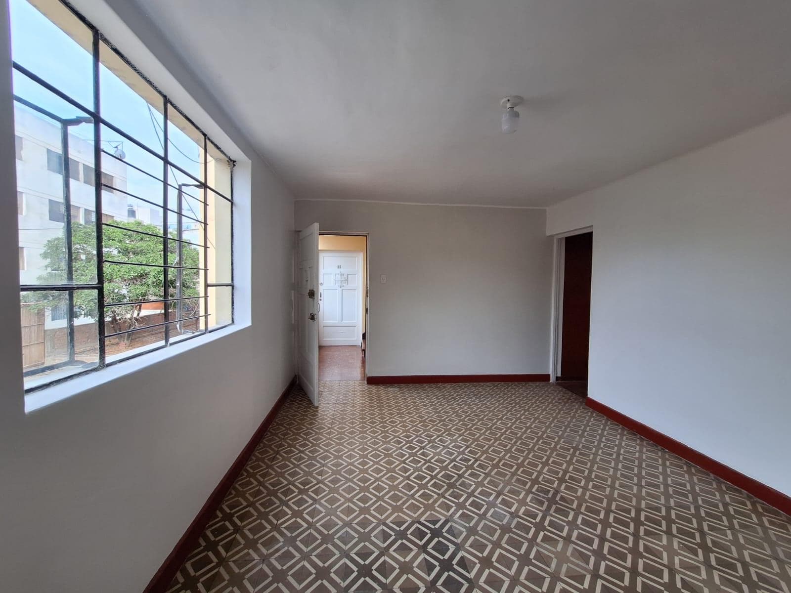 GRAN OPORTUNIDAD VENTA DE DPTO. EN EL CORAZÓN DE LINCE - 1