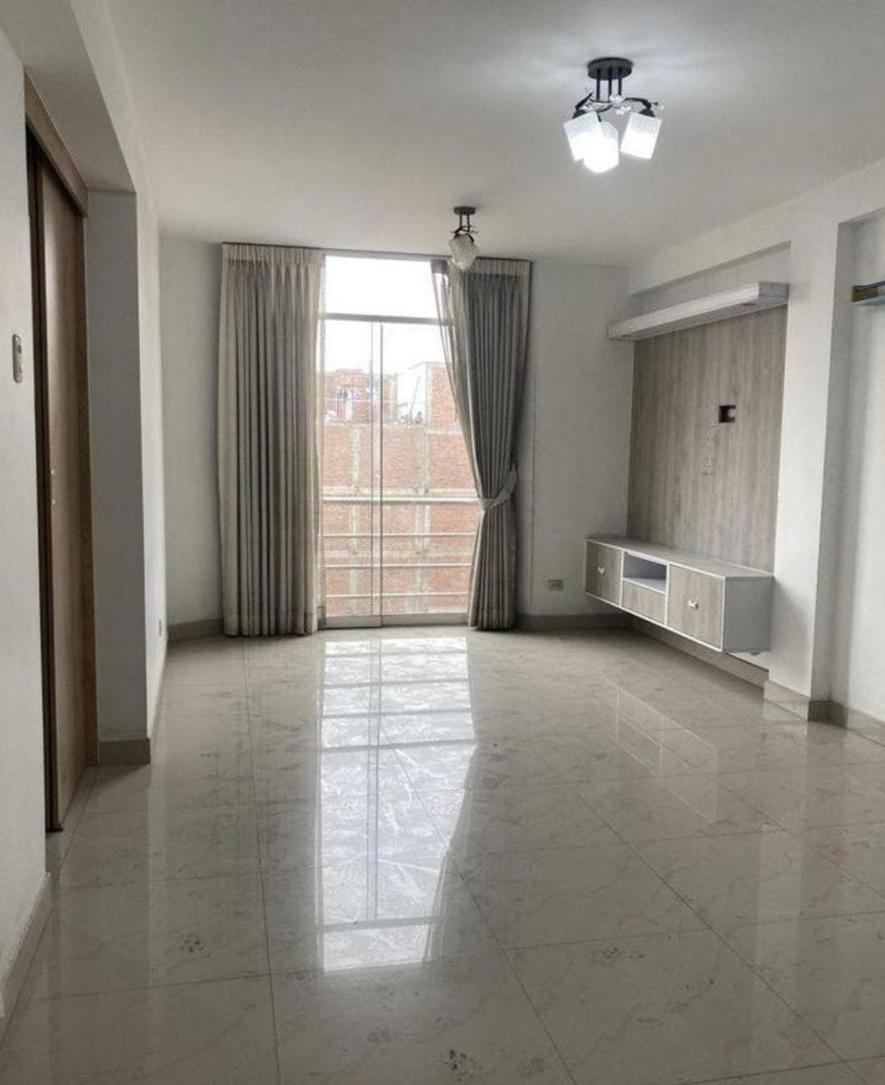 DEPARTAMENTO VENTA ATE, PISO 5, 3 DORMITORIOS, 2 BAÑOS - 1