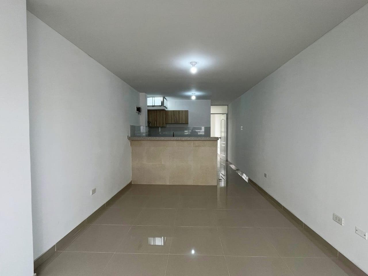 ALQUILER DE DEPARTAMENTO EN BUENA ZONA DE LA PERLA - DE ESTRENO - 1