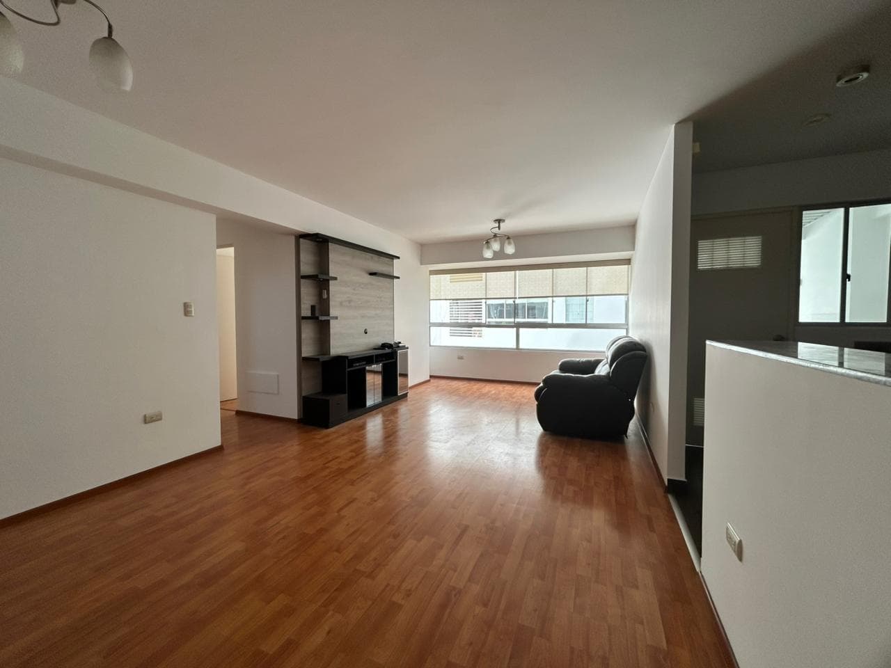 Venta Departamento Flat 82 m2. Av. Principal - Surquillo - 1