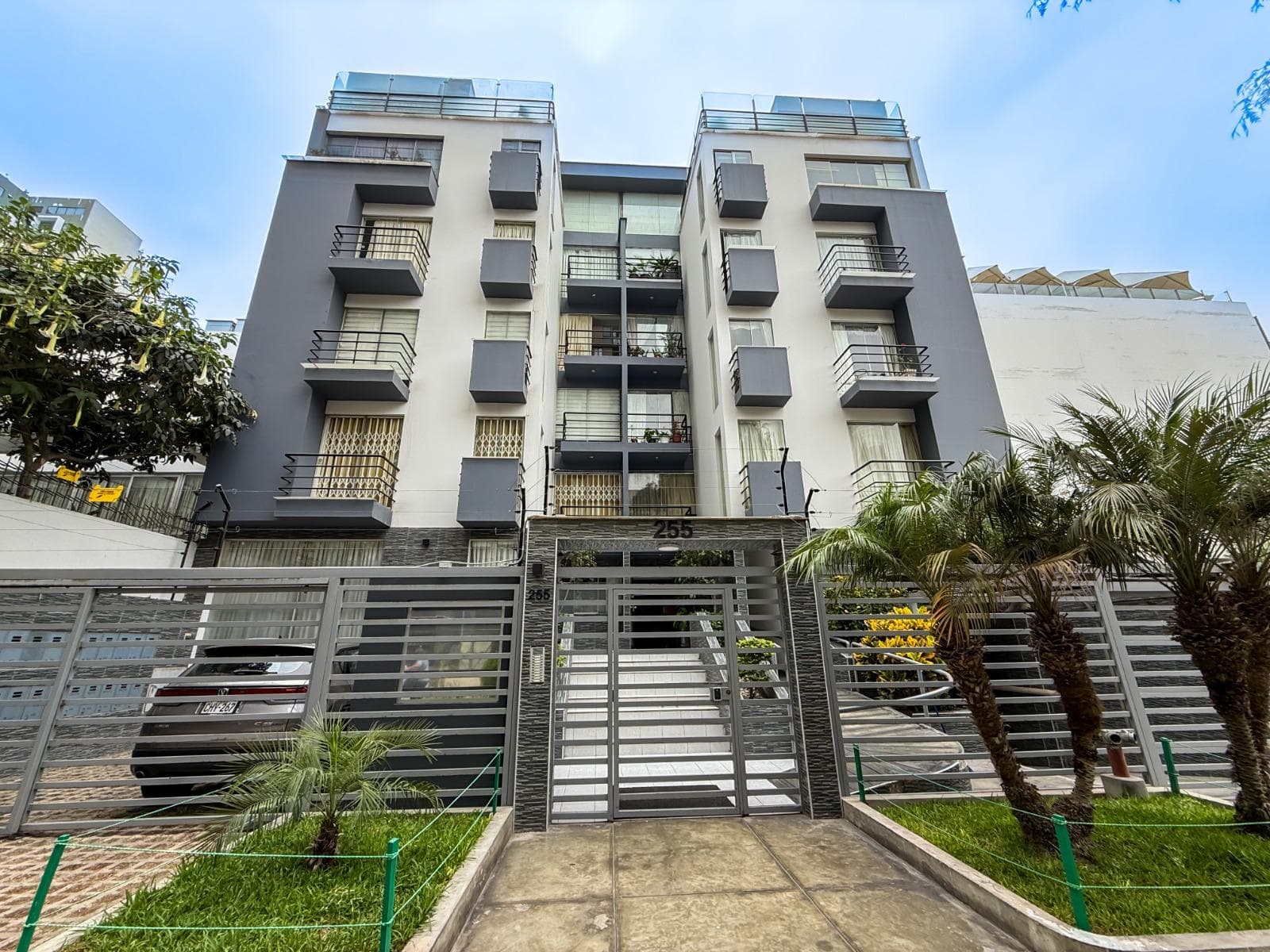 VENTA DE DEPARTAMENTO EN JESUS MARIA - 1