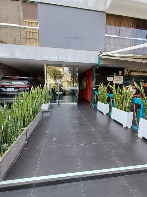 Alquilo Linda Oficina Flat En Avenida Camino Real N°12XX, Piso 7, San Isidro. - 1
