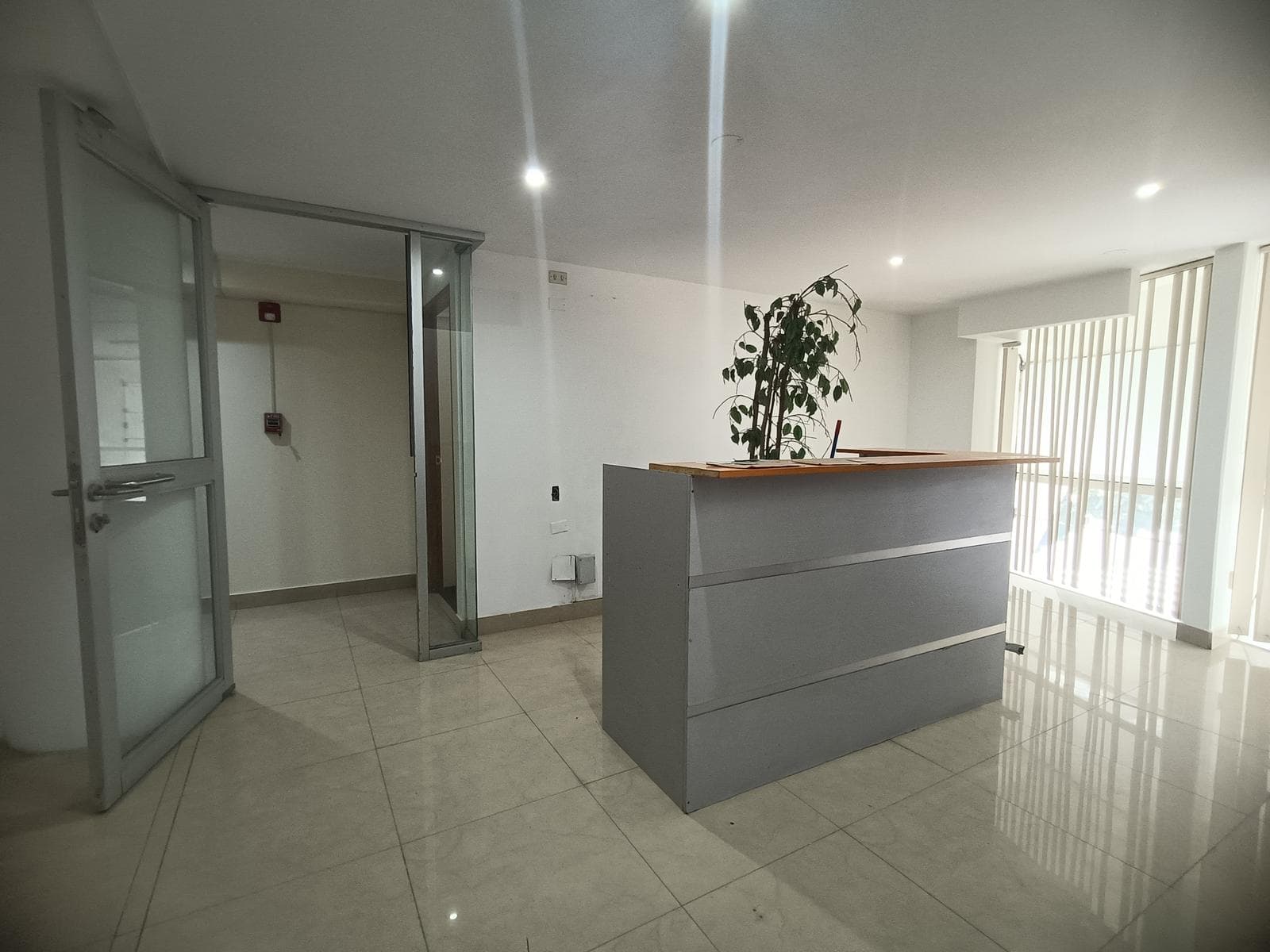 Alquiler de Oficina en Camino Real 200 m² 6 Ambientes Espacios listos para crecer contigo - 1