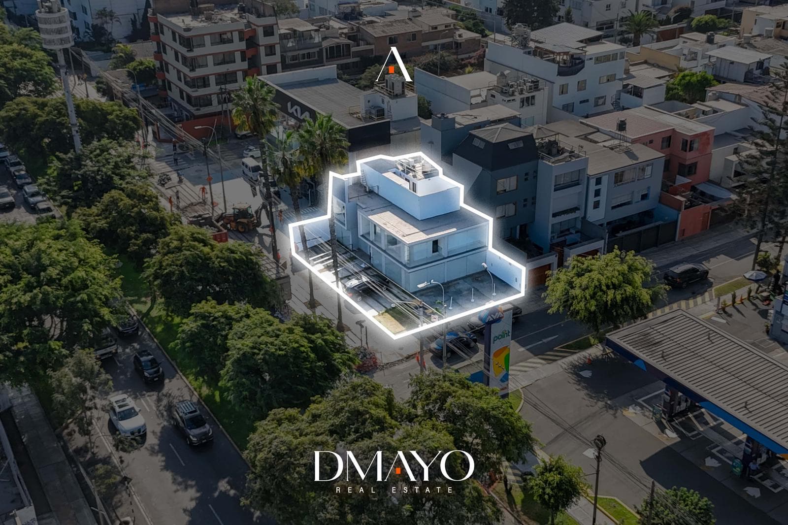 ALQUILER LOCAL COMERCIAL DE 296 M2 EN ESQUINA AV. BENAVIDES CON CALLE CAPULIES - 1