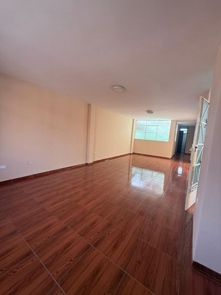 DEPARTAMENTO EN VENTA de 3 habitaciones en LOS OLIVOS - 1