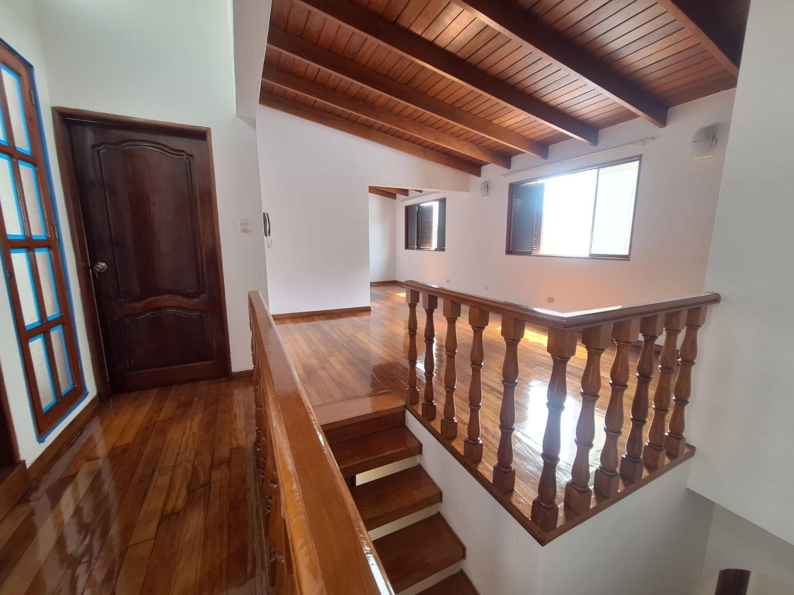 ALQUILER DE CASA EN MIRAFLORES EN PASEO DE LA REPUBLICA - 1