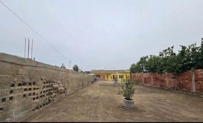 Venta De Terreno De 421M2 Frente A Playa Pulpos Cerca Km 40 De Lurin - 1