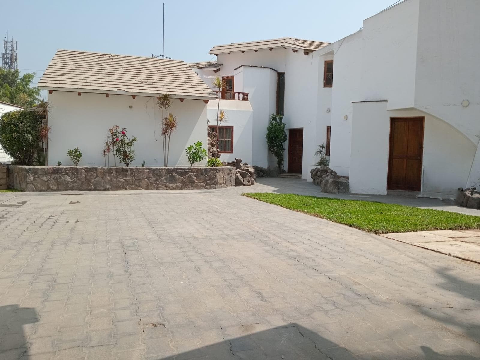 Vendo Terreno 1,365M2 En Avenida La Molina, Urbanización El Sol De La Molina. - 1