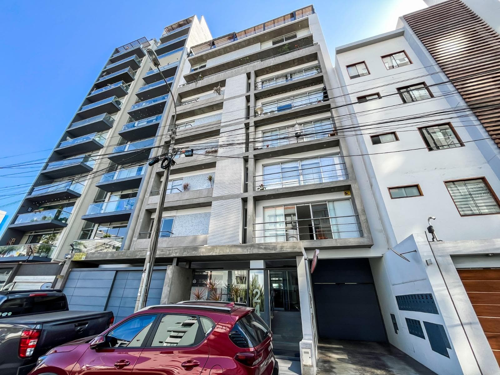 Excelente Oportunidad, Alquiler Departamento 3 Dormitorios Surquillo Limite Miraflores - 1