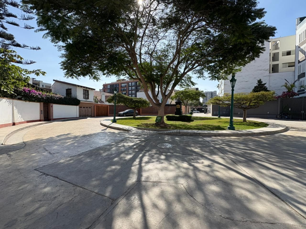 Vendo Linda Casa Condominio Pasaje Arrospide Loyola 1, Urb Orrantia, San Isidro (Parametros 5 Pisos) - 1