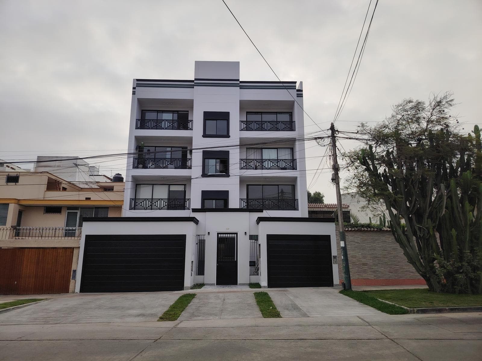 ALQUILER DEPARTAMENTO 2DO PISO 103M2 EN SANTIAGO DE SURC0 - 1