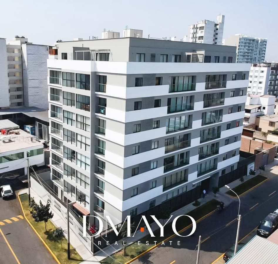DEPARTAMENTO DE 3 DORMITORIOS EN VENTA CON COCHERA Y DEPOSITO - 1