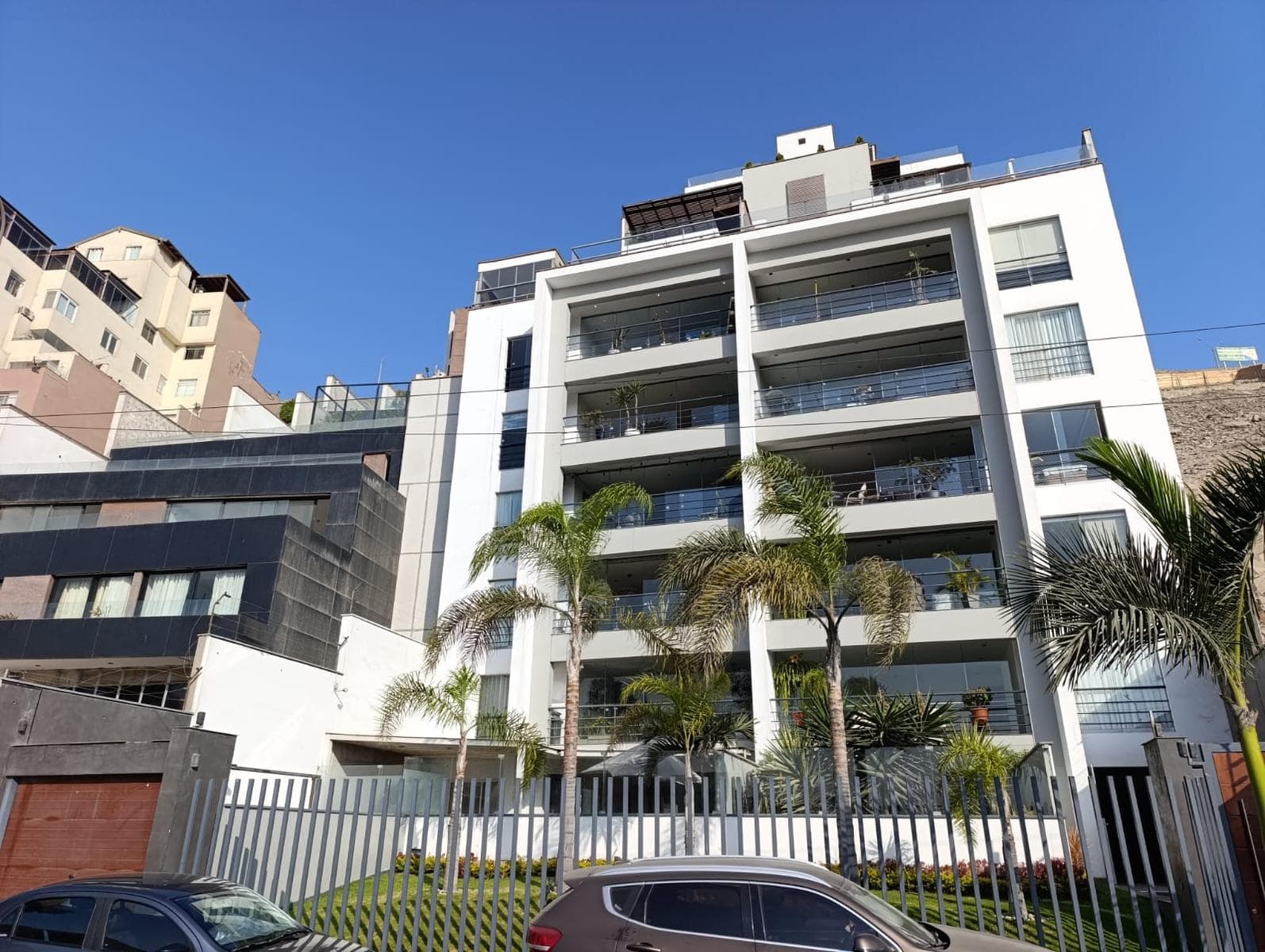 Exclusivo Departamento En Alquiler – Casuarinas Sur, Surco - 1