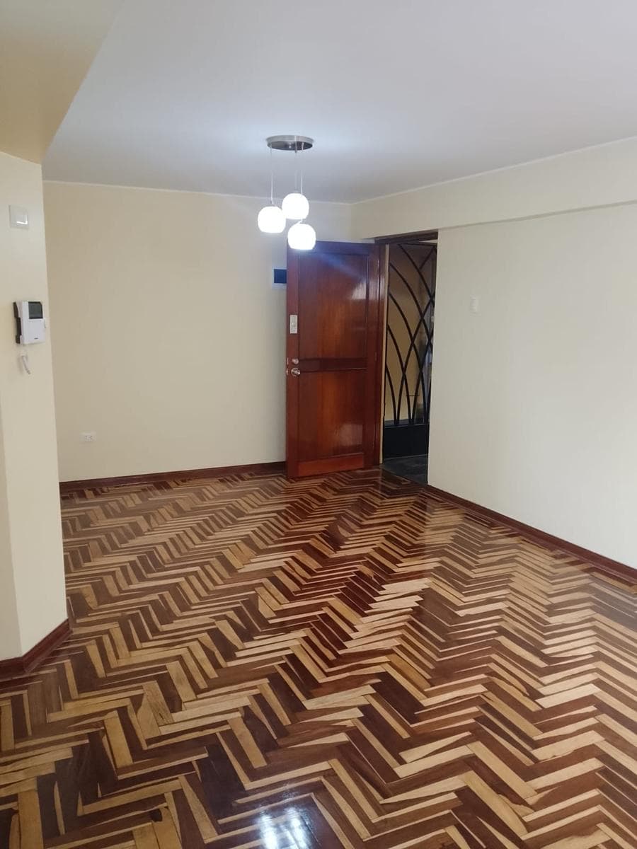 Departamento en venta en Lince - 1
