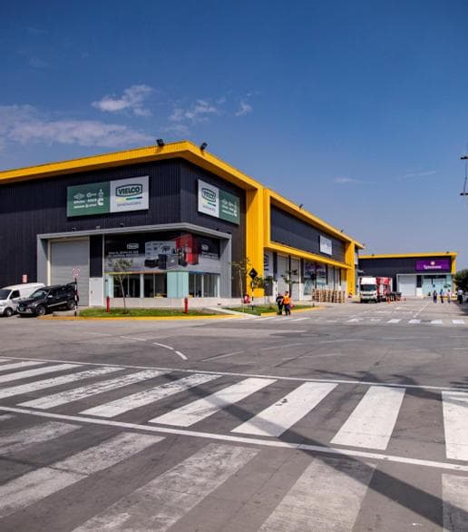 Almacén Centro Logístico - 1