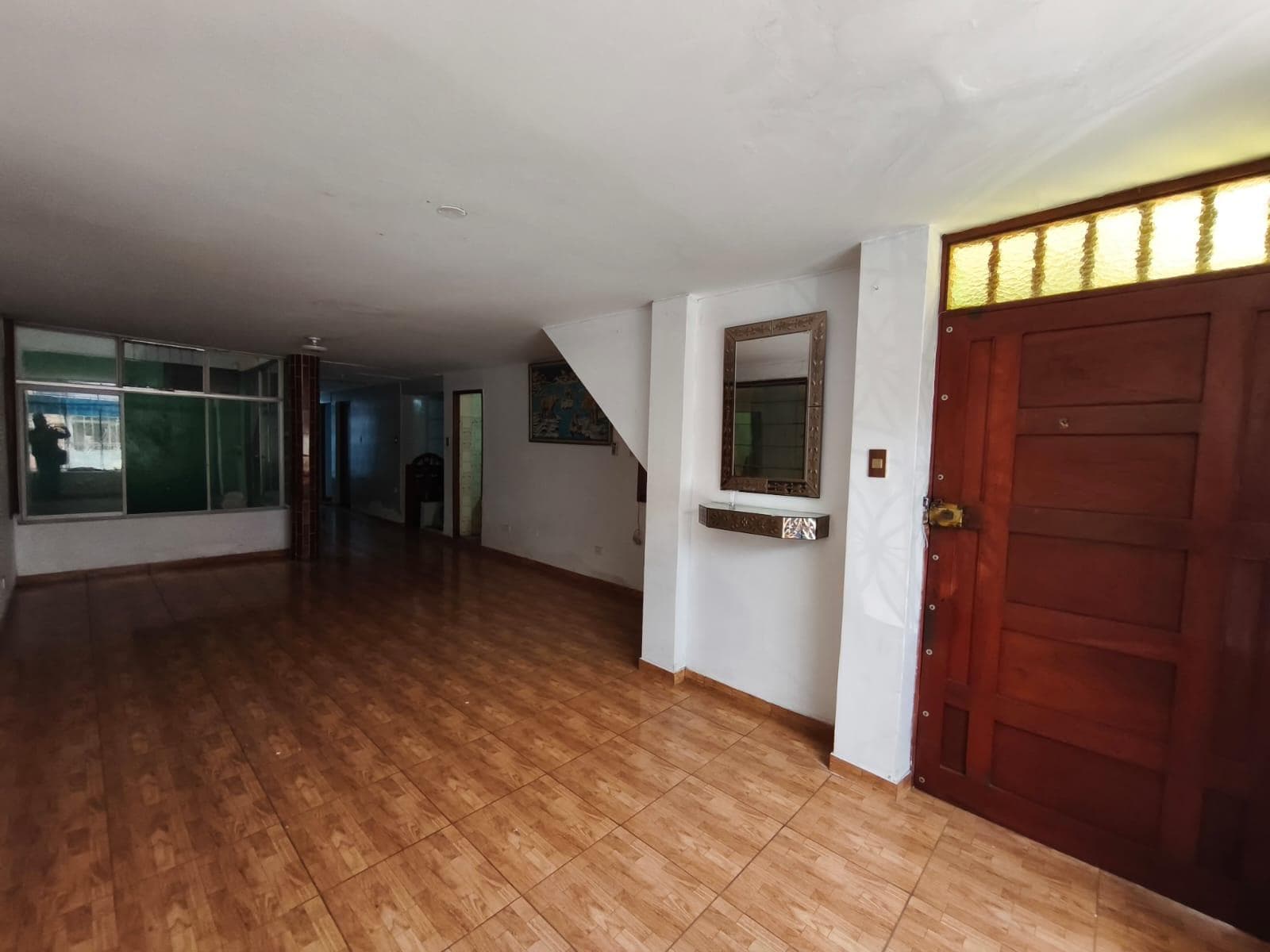 Se Vende Casa Mas Sotano A La Entra De La Urb El Bosque - 1