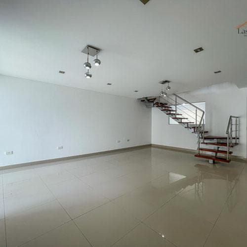 Triplex en Venta - 1