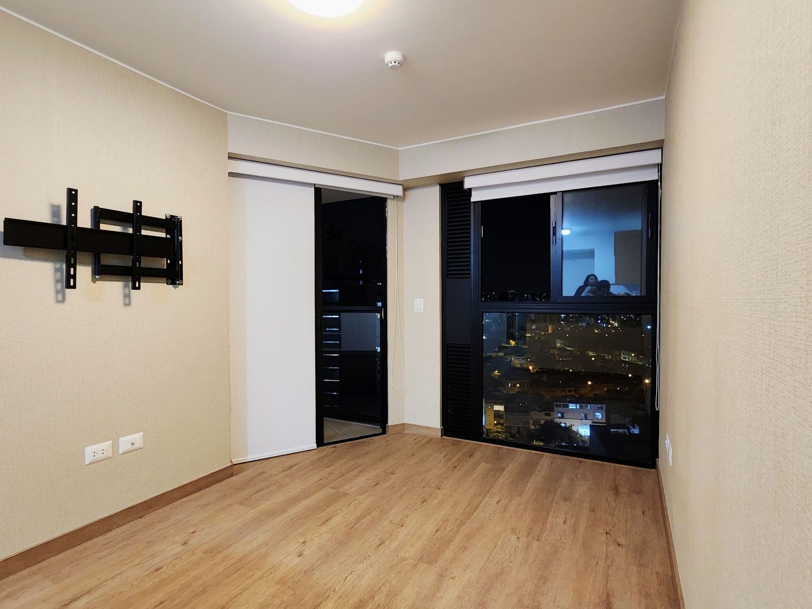 DEPARTAMENTO EN ALQUILER | BALCÓN | 1 DORM. | ÁREAS COMUNES - 1