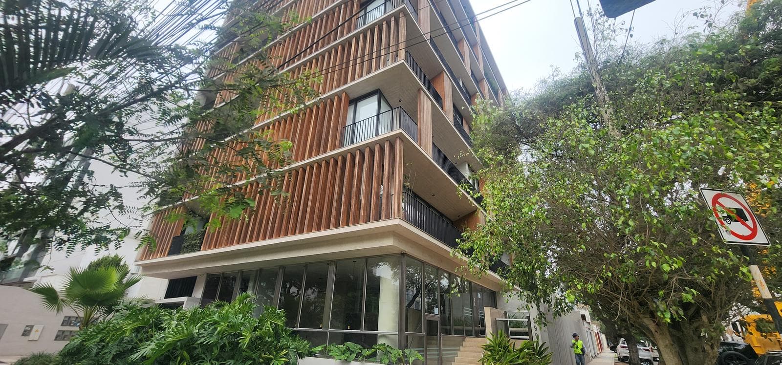 Departamento 94m2, amoblado, equipado, 01 dormitorio, 02 cocheras - 1