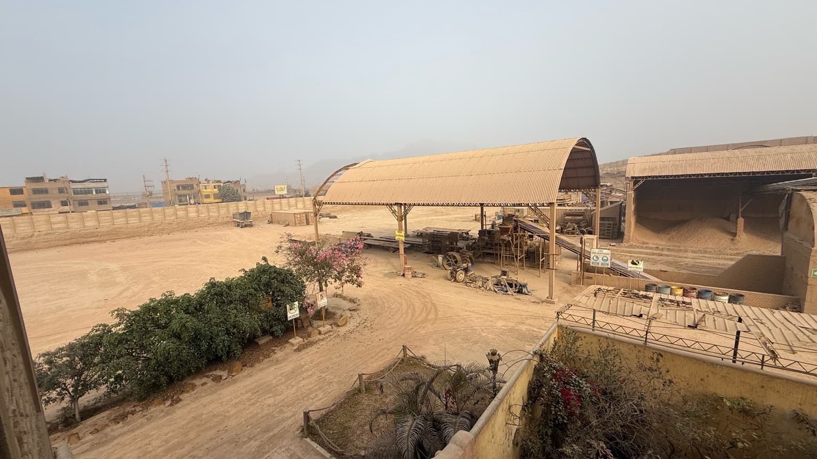 Venta de Terreno industrial I2 en Av. Las Torres Lurigancho Chosica - 1
