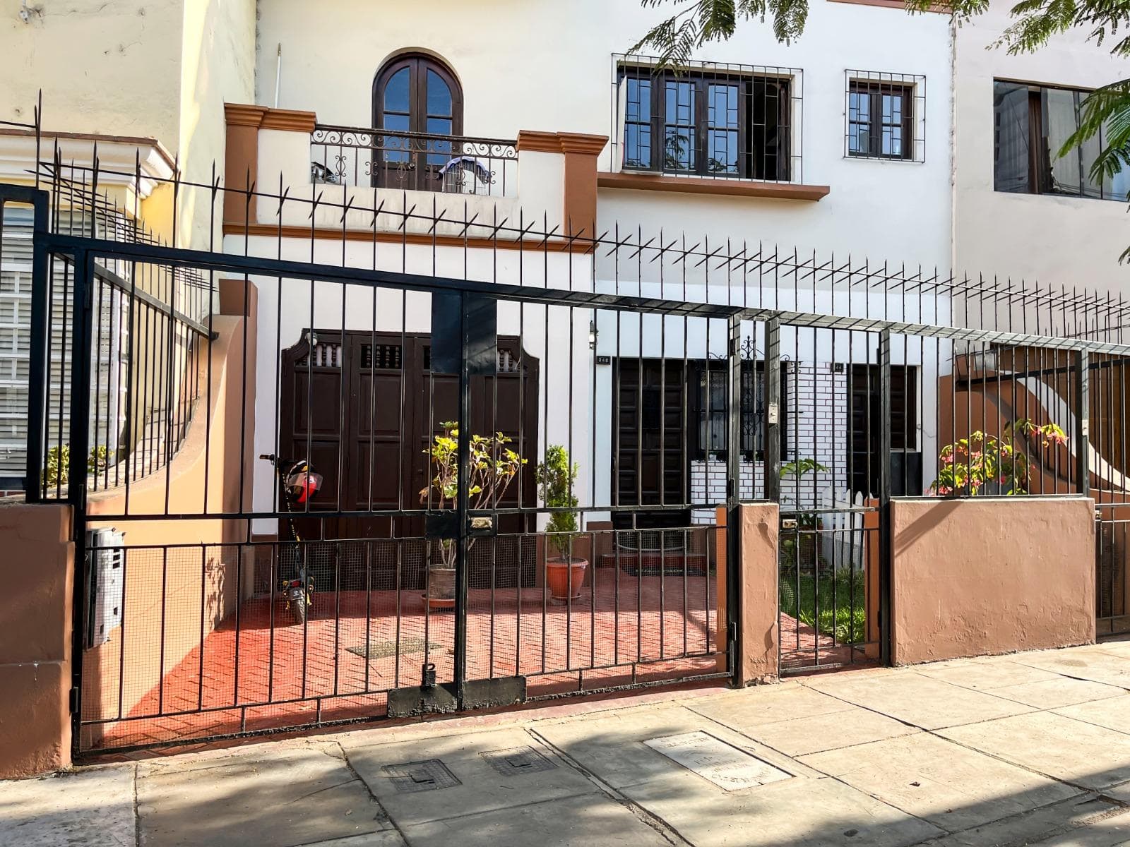 Vendo Departamento En Primer Piso De Casa En La Mejor Zona De Jesus Maria - 1