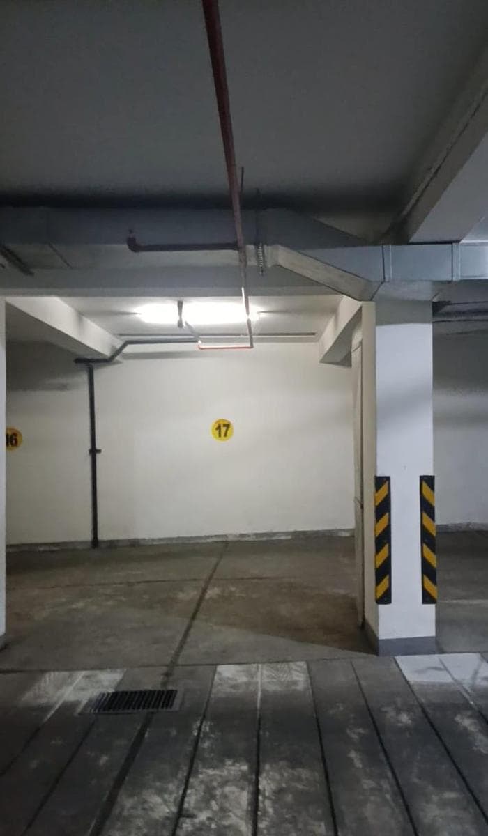 Alquiler De Cochera Techada En Valle Hermoso, Surco – ¡Seguridad 24/7! - 1