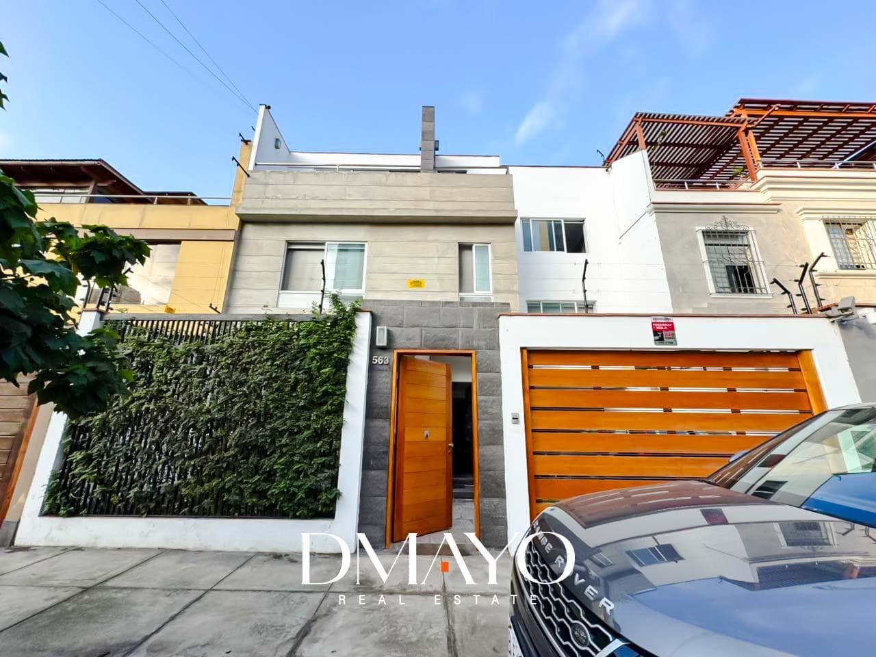 Casa De 4 dorm + 4.5 baños | 3 pisos | Remodelada | San Antonio Miraflores - 1