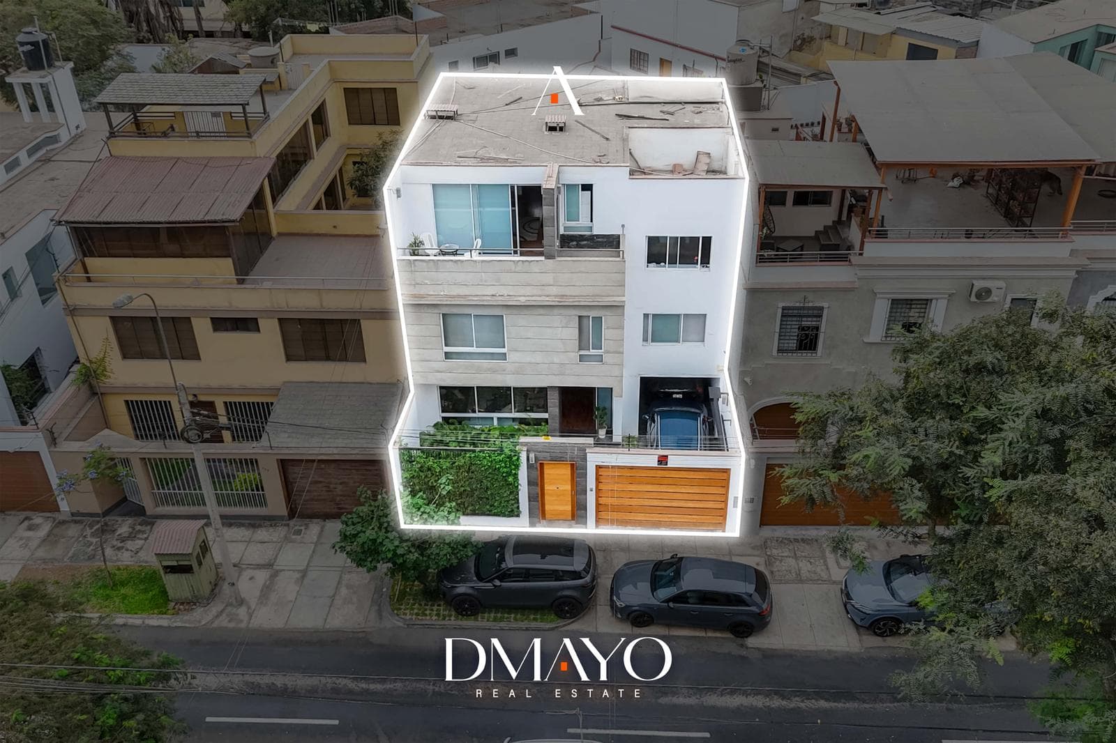 Casa De 4 dorm + 4.5 baños | 3 pisos | Remodelada | San Antonio Miraflores - 1