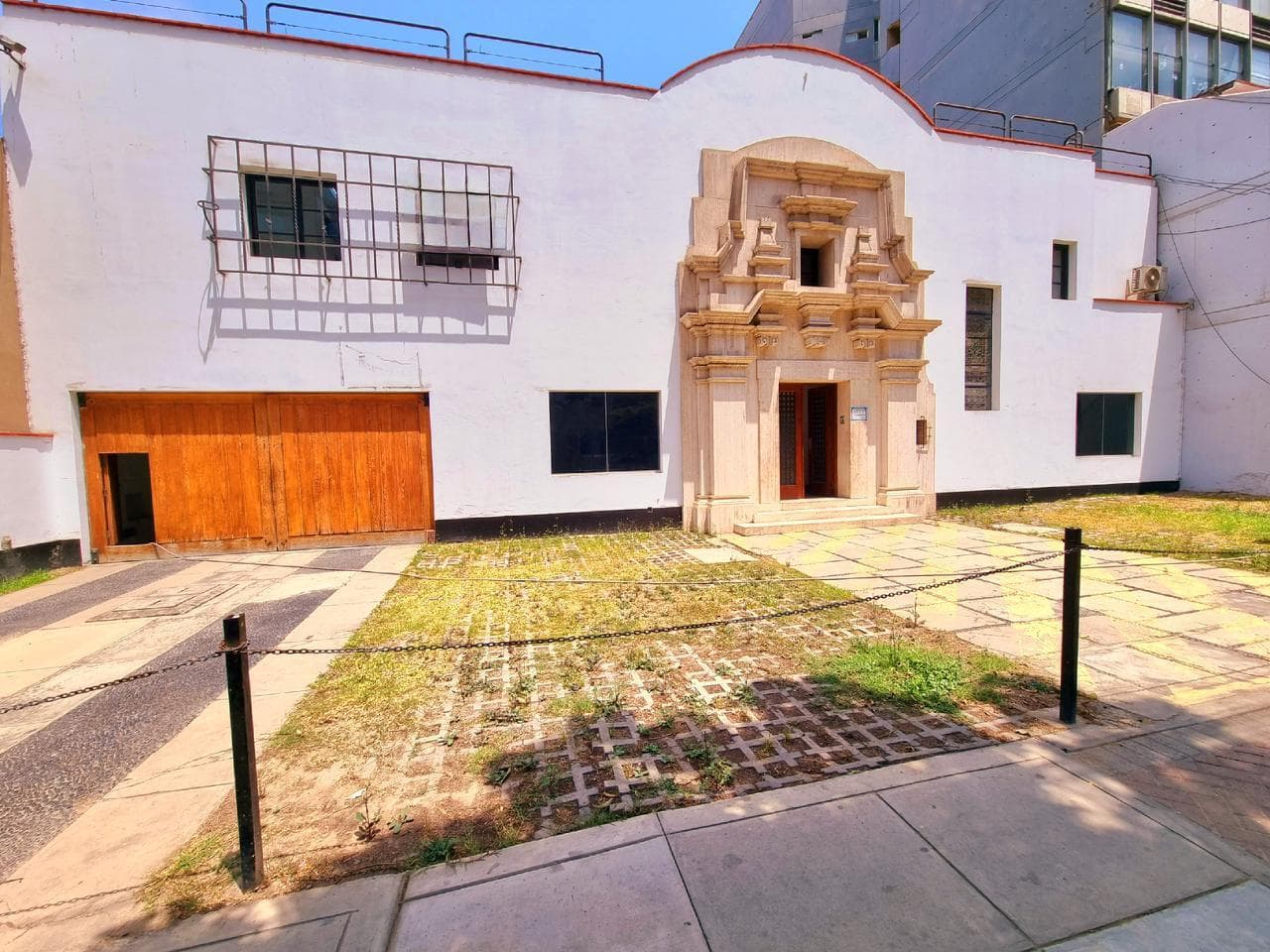 Casa en excelente ubicación, San Isidro - 1