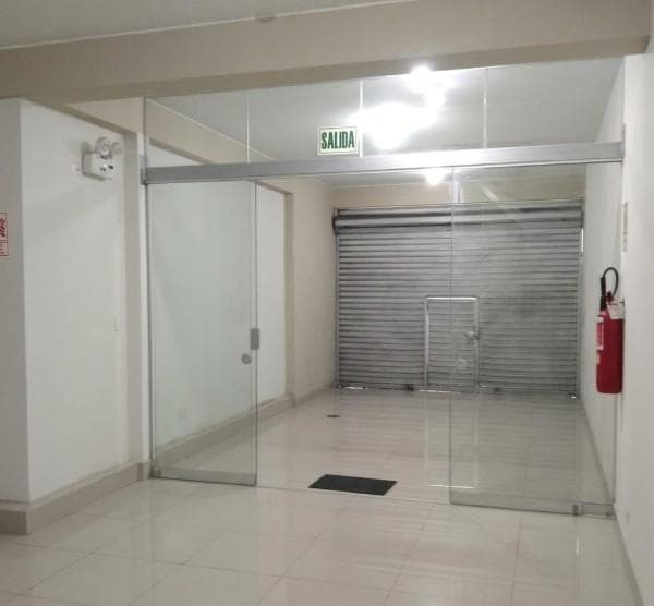 Alquiler de Locales Comerciales Estreno 52m2 | Independientes | Pta. a la Calle Piso 1 | Jesus Maria - 1
