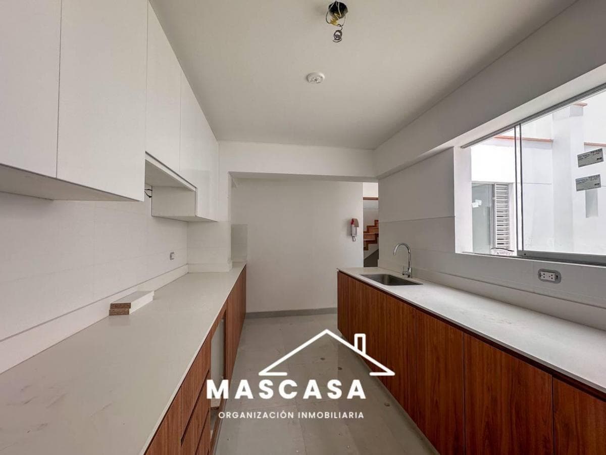 VENDO HERMOSO DUPLEX EN CHACARILLA SAN BORJA - 1