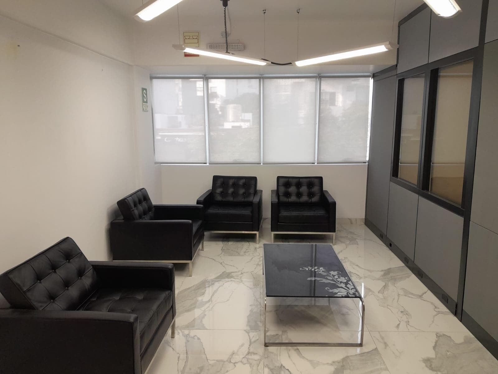 Oficina en San Isidro - 1