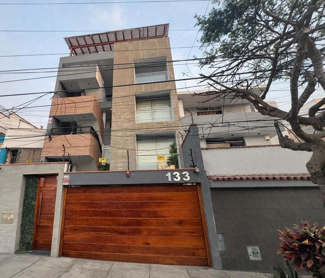 Departamento en venta en Pueblo Libre cerca a PUCP, amplio y con excelente ubicación - 1