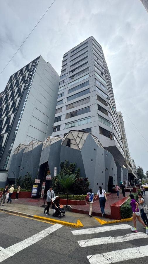 Local de 8 m² en alquiler en Miraflores - 1