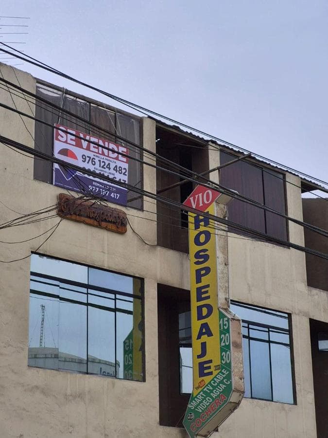 Edificio En Venta En Comas Ideal Para Hotel O Inversión Con 12 Habitaciones - 1