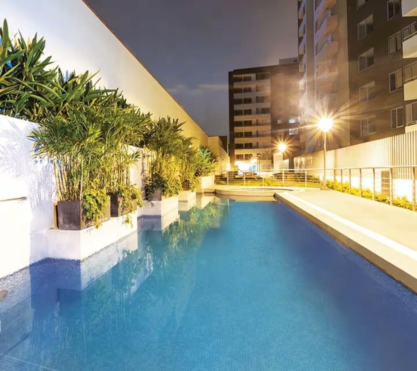Exclusivo Apartamento Amoblado En Condominio Frente Al Mar - 1