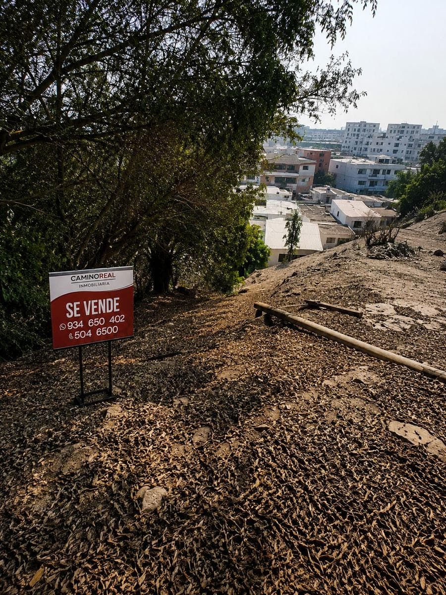 OPORTUNIDAD UNICA EN CASUARINAS- AMPLIO TERRENO EN CONDOMINIO - 1