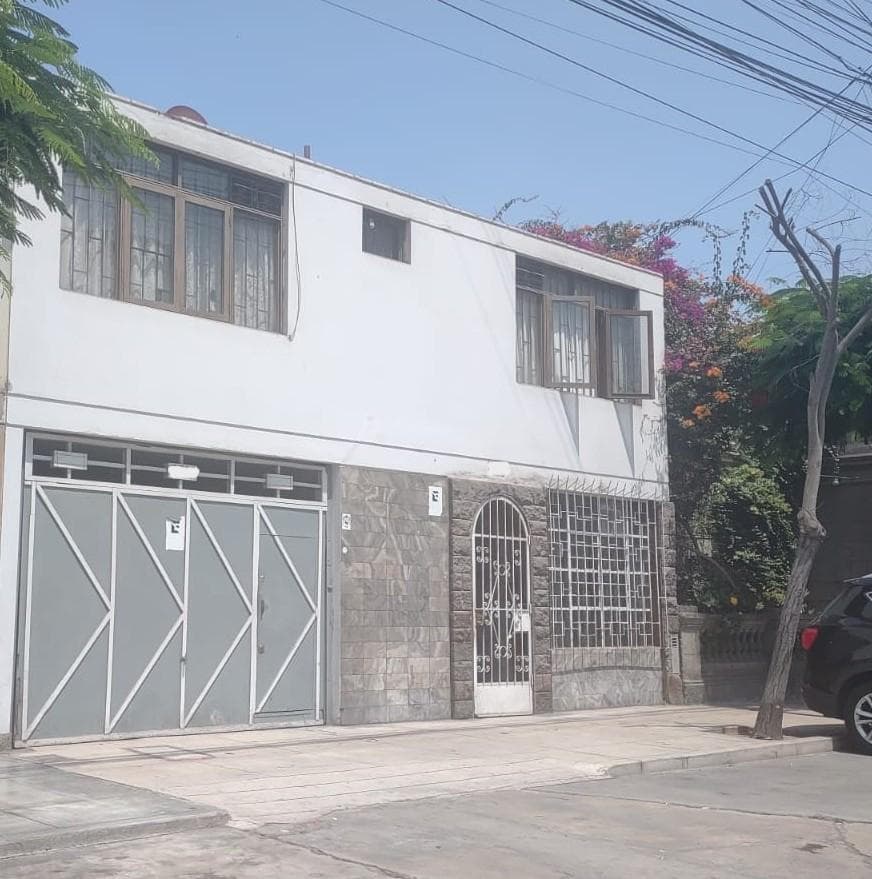 OCASIÓN – SE VENDE CASA EN LINCE A PRECIO ESPECIAL - 1