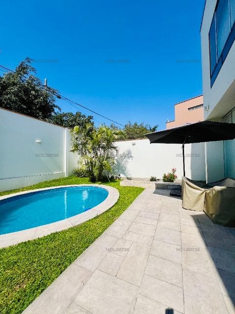 Vendo Linda Casa en Condominio en Calle Paraíso 29X Casa 4, Urb. Sol de La Molina, La Molina - 1