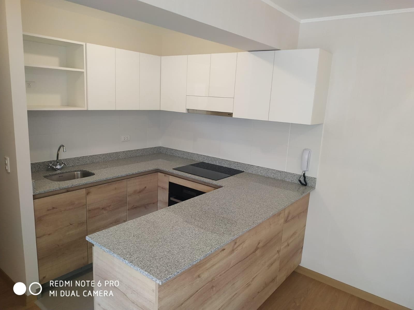3 Dorm. + Cochera + Depósito | Moderno Edificio | Barrio Médico - 1