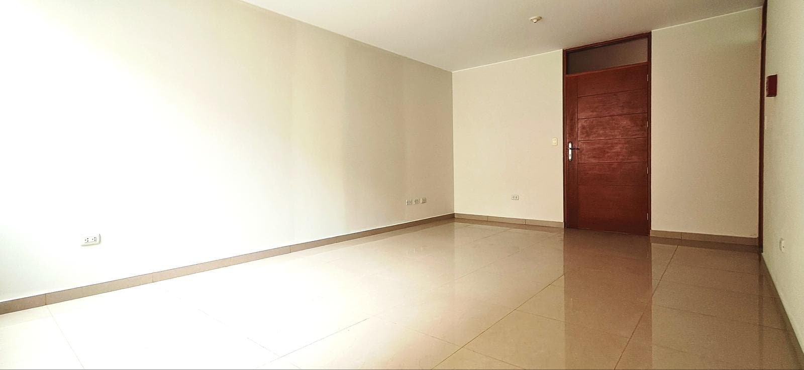 VENDO DEPARTAMENTO PRIMER PISO LIMITE CON SAN MIGUEL - 1