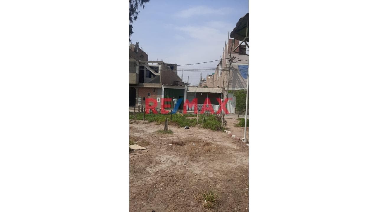 Gran Oportunidad De Inversión: Casa Con Cercania A La Av. Universitaria Y Santo Domingo - 1