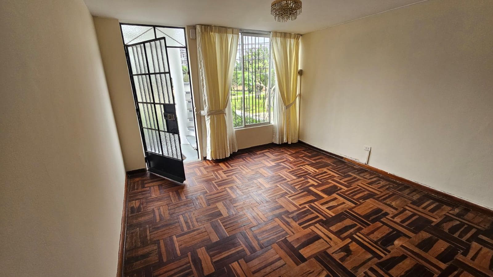 ALQUILER DE DEPARTAMENTO FRENTE A PARQUE EN SURCO - 1