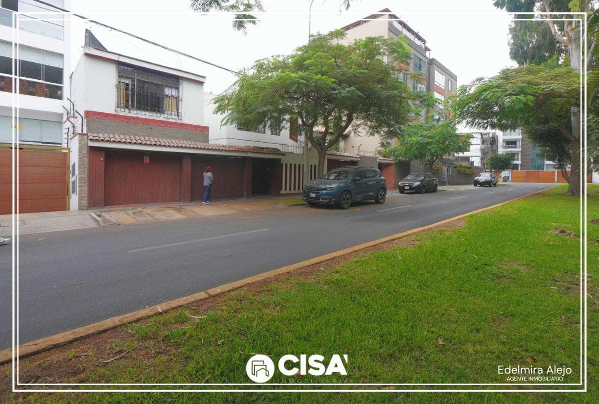 CASA EN VENTA COMO TERRENO | SURCO – 299 m² – OPORTUNIDAD PARA CONSTRUCTORAS - 1